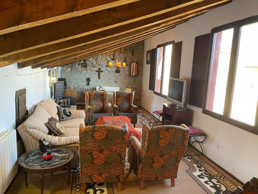Casa Rural Vicenta 1750 Albentosa エクステリア 写真